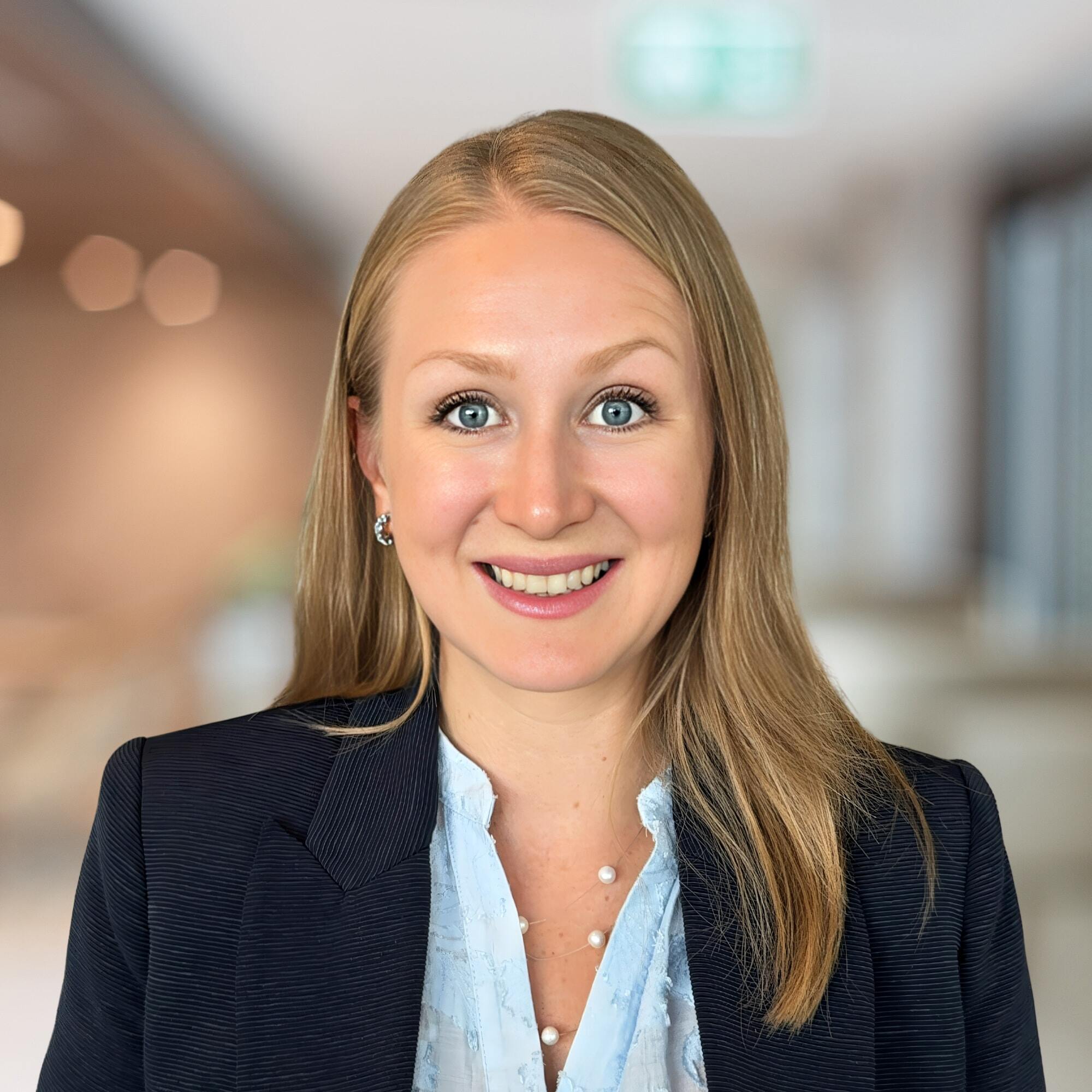 Muresan_Ana_Default_Output 1_Headshot